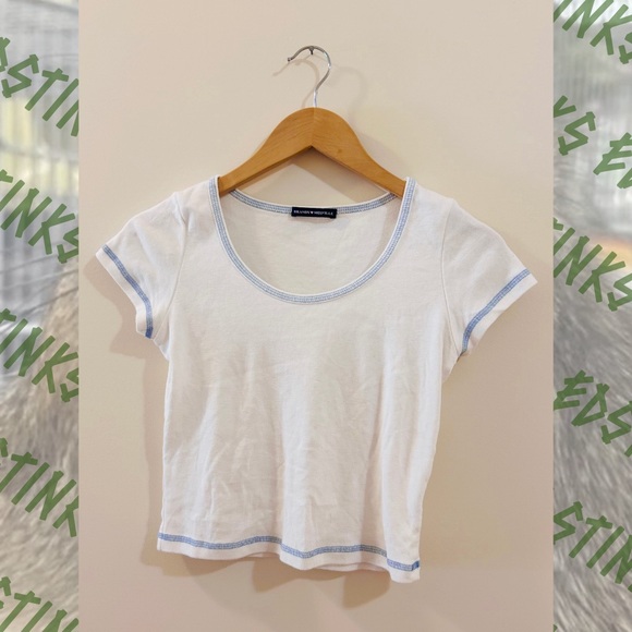 Brandy Melville Tops - Brandy Melville crop top white